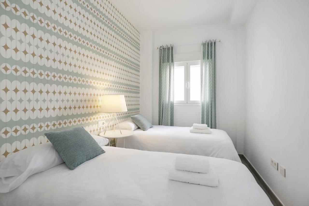Hi Room - Smart Apartments - He 2 Granada Bagian luar foto