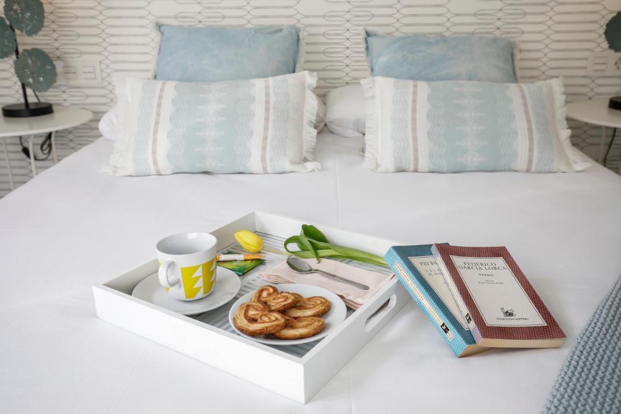 Hi Room - Smart Apartments - He 2 Granada Bagian luar foto
